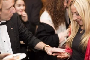 Hire London Close up Magician Hire Kent Close up Magician